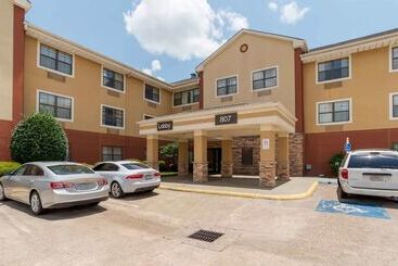 هتل Sonesta Simply Suites Lafayette Airport