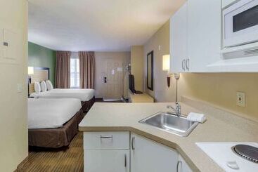 هتل Extended Stay America Select Suites   Fayetteville   Owen Dr