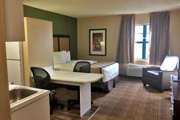 هتل Extended Stay America Suites Kansas City Airport