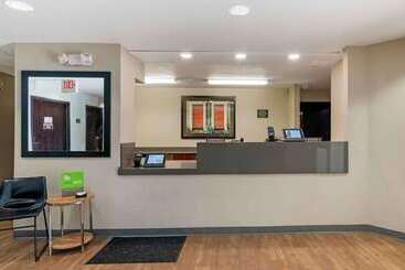 هتل Extended Stay America Suites  Kansas City  Overland Park  Quivira Rd