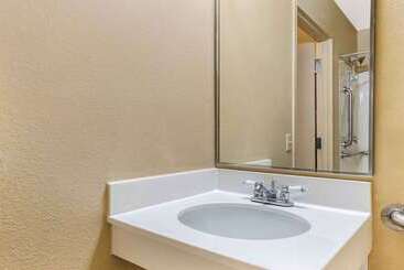 هتل Extended Stay America Suites  Minneapolis  Woodbury
