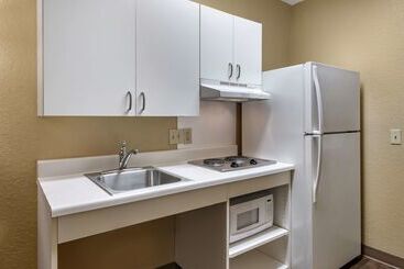 هتل Extended Stay America Suites  Orlando  Orlando Theme Parks  Major Blvd