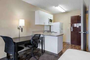 هتل Extended Stay America Suites  Santa Barbara  Calle Real