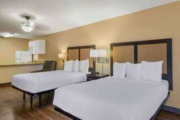 هتل Extended Stay America Suites  St. Petersburg  Clearwater  Executive Dr