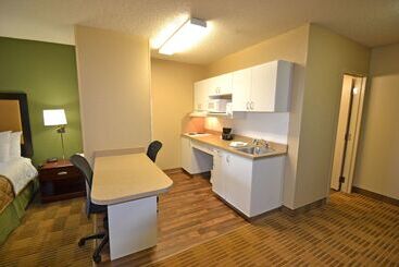 هتل Extended Stay America Suites  Toledo  Holland