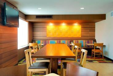 هتل Fairfield Inn By Marriott Las Cruces