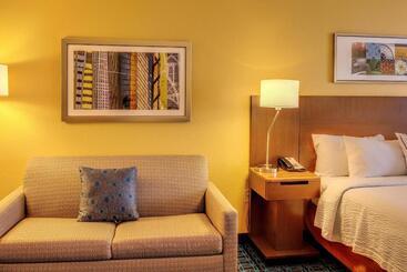 هتل Fairfield Inn By Marriott Las Cruces