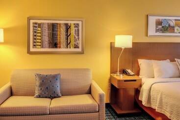 هتل Fairfield Inn By Marriott Las Cruces