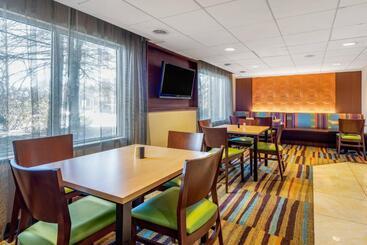 هتل Fairfield By Marriott Inn & Suites Portland Maine Airport