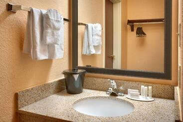 هتل Fairfield Inn By Marriott Provo