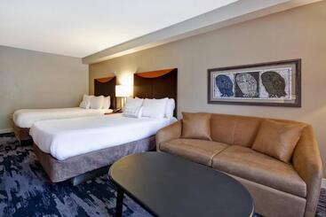 هتل Fairfield Inn & Suites By Marriott Atlanta Kennesaw