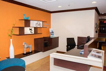 هتل Fairfield Inn & Suites Butler