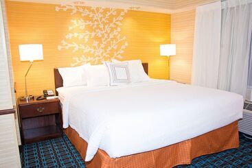 هتل Fairfield Inn & Suites Butler