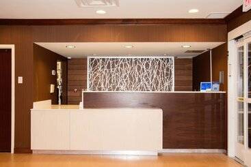 هتل Fairfield Inn & Suites Butler