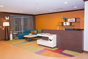 هتل Fairfield Inn & Suites Butler