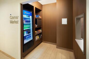 هتل Fairfield Inn & Suites Indianapolis Airport