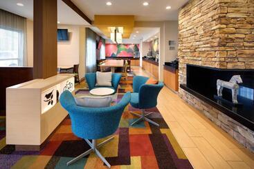 هتل Fairfield Inn & Suites Indianapolis Airport