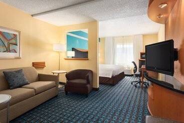 هتل Fairfield Inn & Suites By Marriott Norman