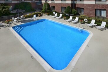 هتل Fairfield Inn & Suites By Marriott Charlottesville North
