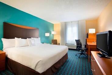 هتل Fairfield Inn & Suites Fort Worth University Drive