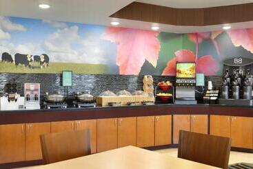 هتل Fairfield Inn & Suites Fort Worth University Drive