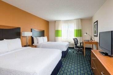 هتل Fairfield Inn & Suites Grand Rapids