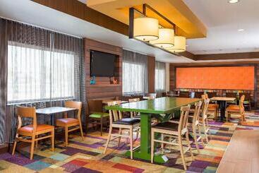 هتل Fairfield Inn & Suites Grand Rapids