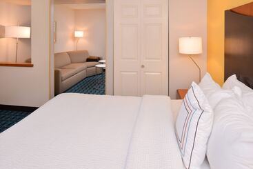 هتل Fairfield Inn & Suites Hattiesburg / University