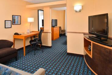 هتل Fairfield Inn & Suites By Marriott Helena