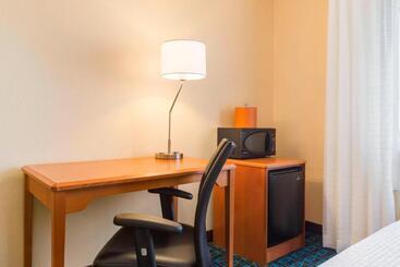 هتل Fairfield Inn & Suites By Marriott Mankato