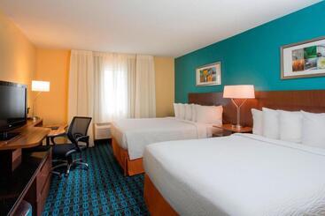 فندق Fairfield Inn & Suites Oshkosh