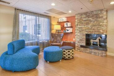 هتل Fairfield Inn & Suites Raleigh Crabtree Valley