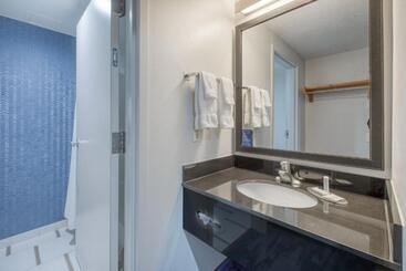 هتل Fairfield Inn & Suites Raleigh Crabtree Valley