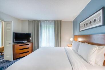 هتل Fairfield Inn & Suites Raleigh Crabtree Valley