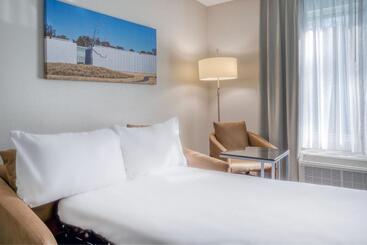 هتل Fairfield Inn & Suites Raleigh Crabtree Valley