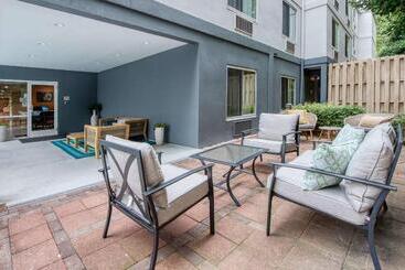 هتل Fairfield Inn & Suites Raleigh Crabtree Valley