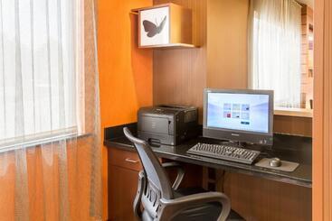 هتل Fairfield Inn & Suites Sioux Falls