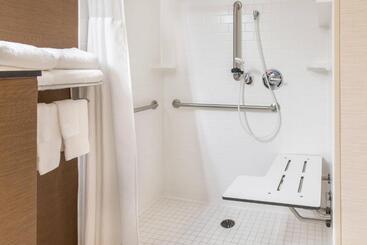 هتل Fairfield Inn & Suites Sioux Falls