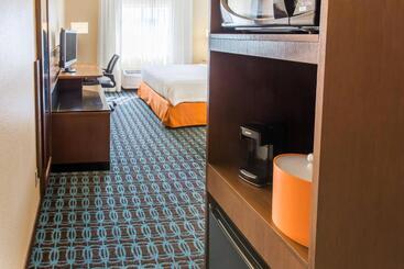 هتل Fairfield Inn & Suites Sioux Falls