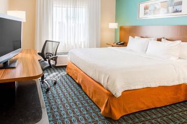 هتل Fairfield Inn & Suites Sioux Falls