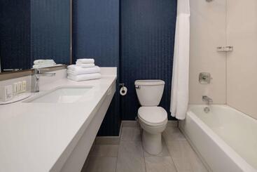هتل Fairfield Inn Spokane Downtown