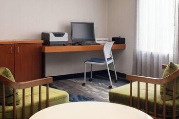 هتل Fairfield Inn Spokane Downtown