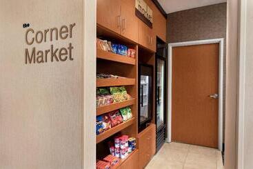 هتل Fairfield Inn & Suites Stillwater