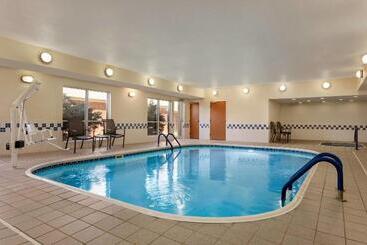 هتل Fairfield Inn & Suites Stillwater