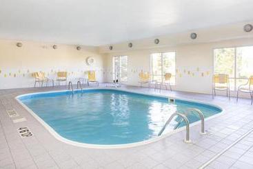هتل Fairfield Inn & Suites Stillwater