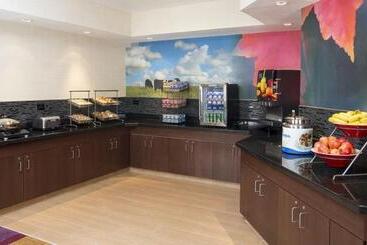 هتل Fairfield Inn & Suites Stillwater