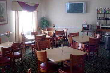 هتل Fairfield Inn By Marriott Warren Niles