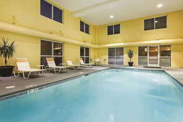 هتل La Quinta By Wyndham Knoxville Airport