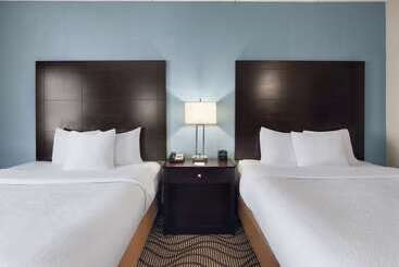 هتل La Quinta By Wyndham Knoxville Airport