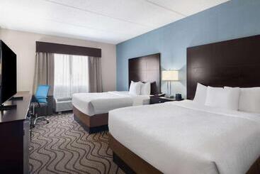 هتل La Quinta By Wyndham Knoxville Airport